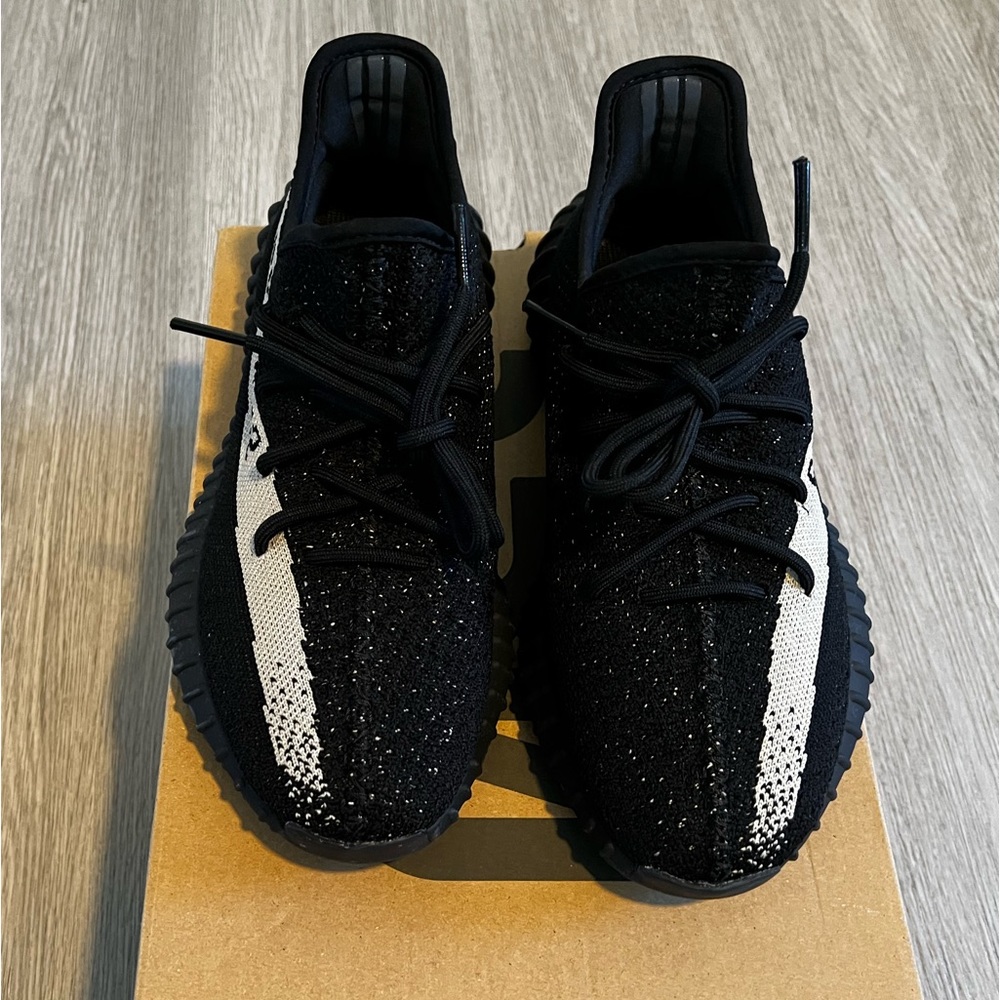 Yeezy Boost 350 V2